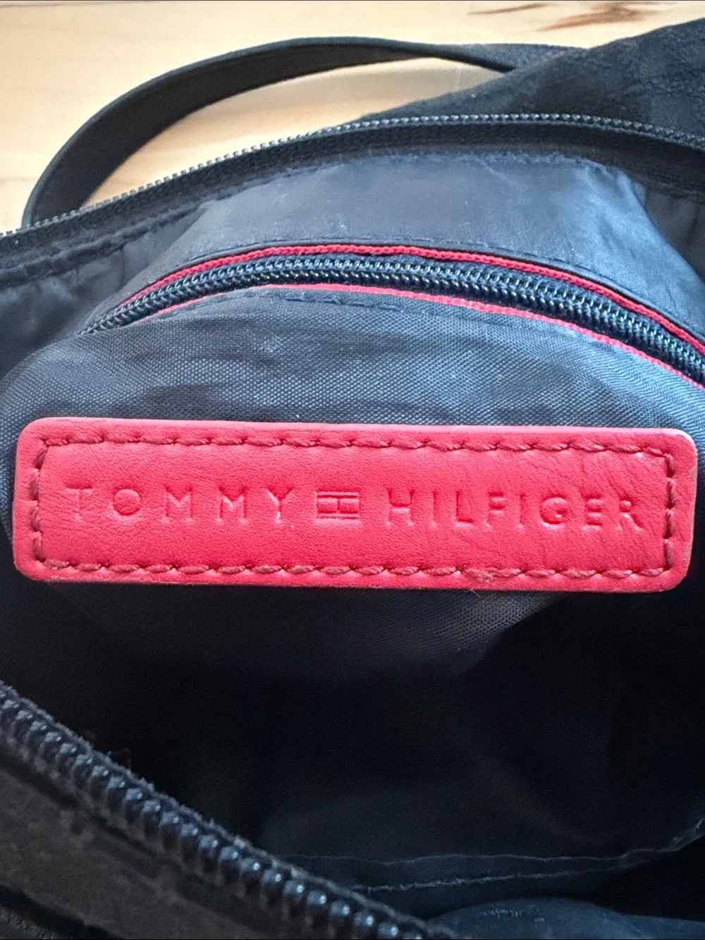 Tommy Hilfiger Black Nylon Messenger Bag with Logo Tag